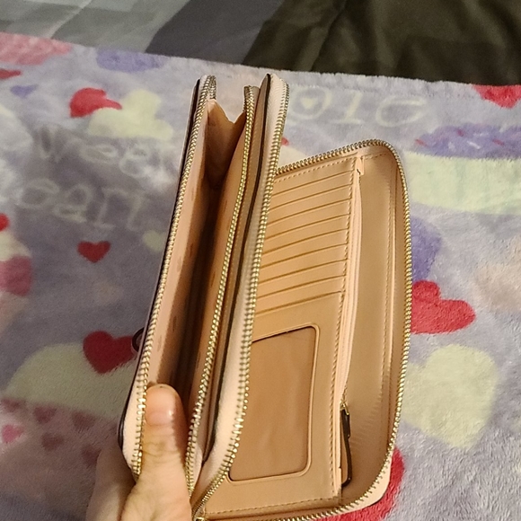 Wallet - Picture 4 of 4